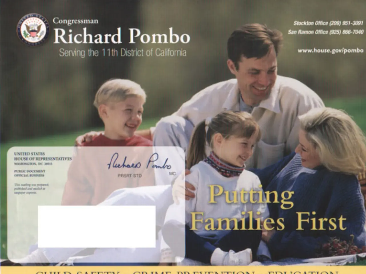 Secure 6 Complimentary News Issues and a Water Bottle as a Bonus Offer