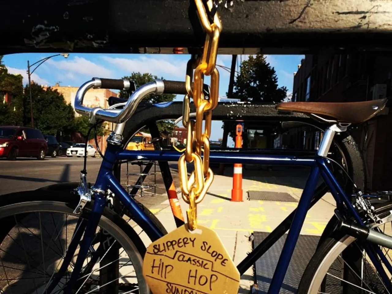 Road Maintenance on the B49 Stretch between the Forested Mine Connections and Kleinlinden Exit