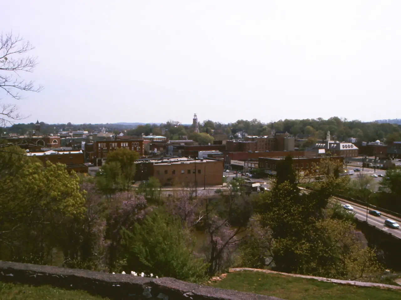 The metropolis persists in championing the Klapfenhardt industrial district