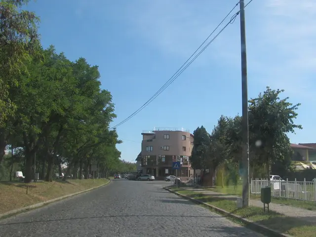 Unveiling Chinese Competition: New SUV Boasts 620 Mile Range, Outperforms and Undercuts Tesla's...