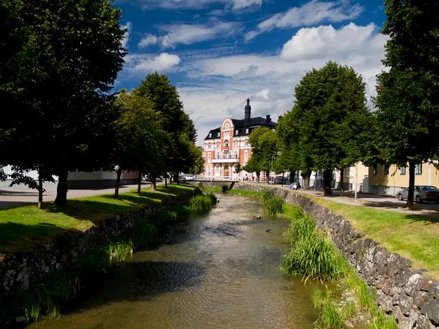 Navigating Interest Charges: Tips to Minimize High-Interest Payments and Extra Fees