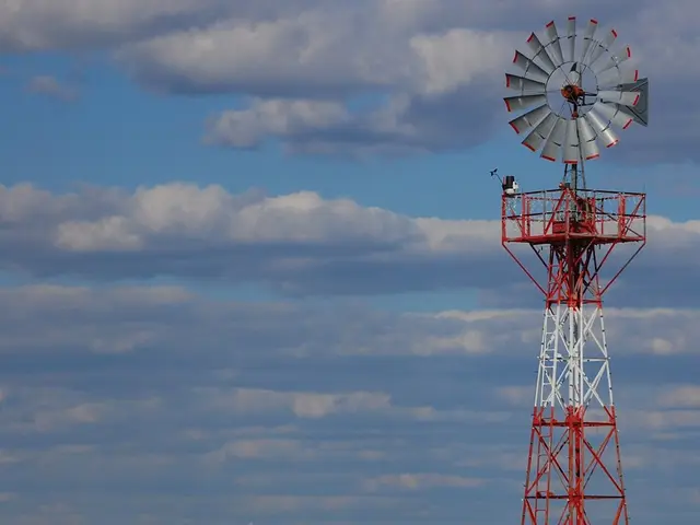 TELUS enters a $1.26-billion partnership in wireless tower infrastructure with La Caisse