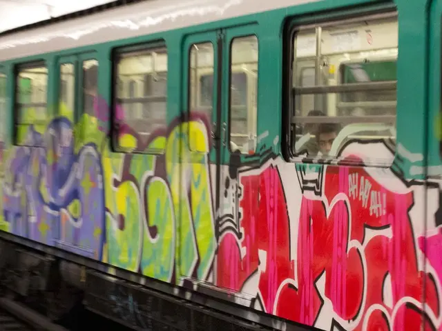 Witnesses summoning in the context of a car accident, as per LPI-EF protocol